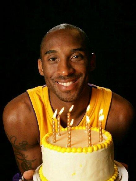 法比奥：我已经忘记输给越南的比赛了；我们不会畏惧任何对手（法比奥：越南之败已成过去，我们无惧任何对手）