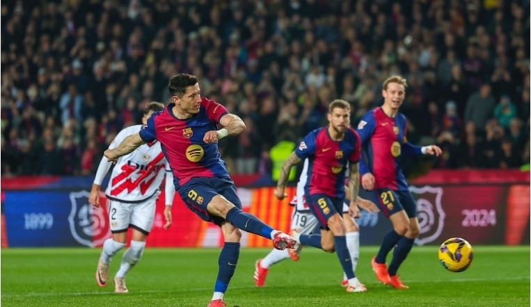 NBA球员交易动态及球队影响（NBA球员交易动向与球队格局变化）