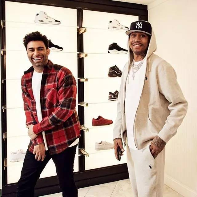 歌手赵传将在辽宁铁人收官战献唱，邀球迷共同见证巅峰时刻（赵传将登场辽宁铁人赛季收官战献唱，邀球迷共赴巅峰时刻）