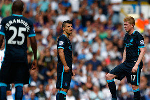 马丁内斯谈C罗肘击被罚下：那不是暴力行为，而是对挑衅的反应（马丁内斯：C罗肘击染红非暴力，只是对挑衅的回应）