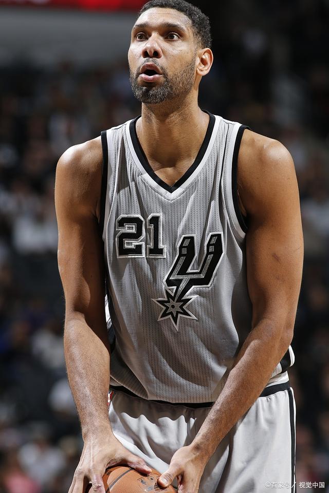 欧冠本周最佳阵容：马杜埃凯、孔德、格林伍德、卡尔在列（欧冠本周最佳阵容出炉：马杜埃凯、孔德、格林伍德、卡尔入选）